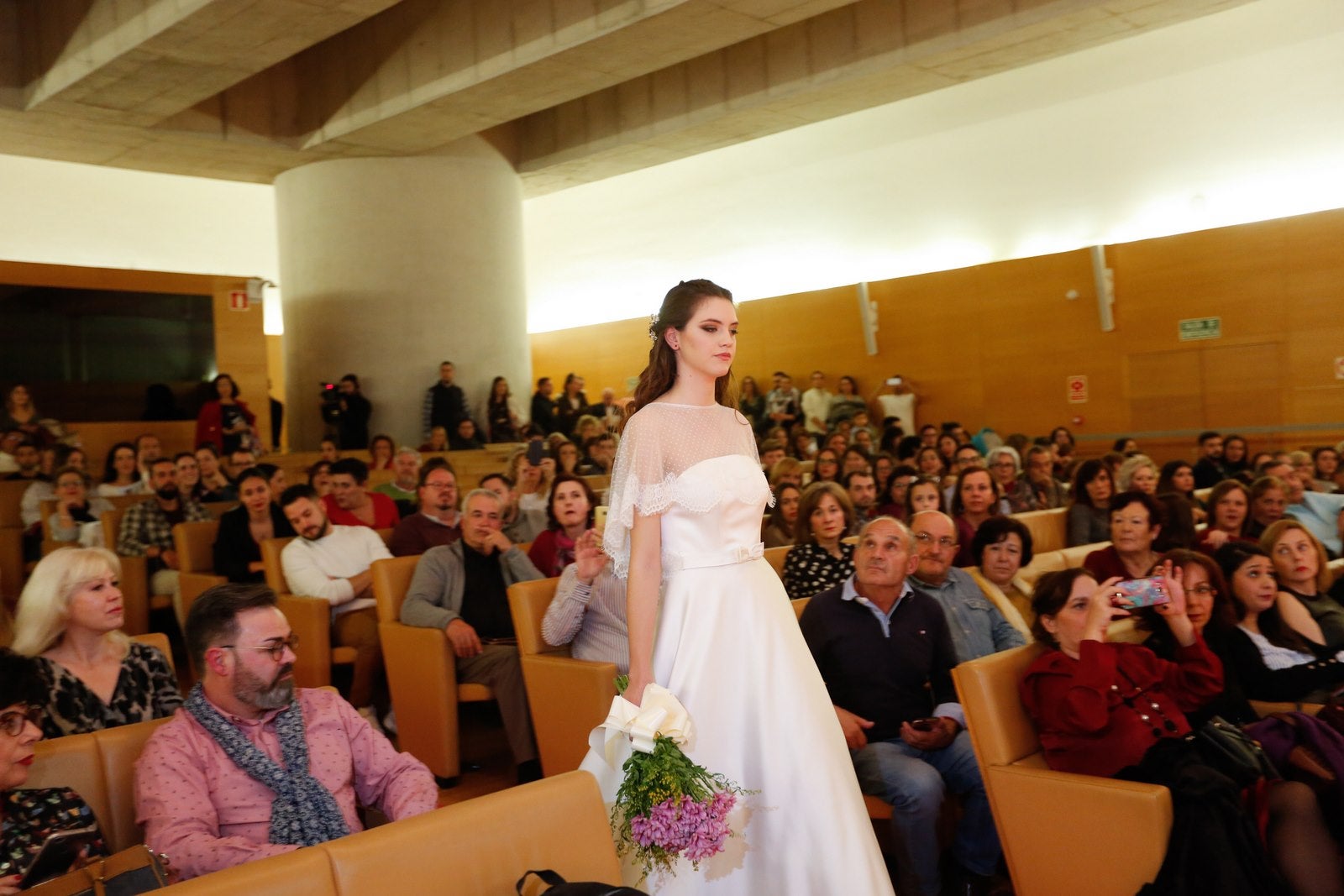 Este fin de semana se celebra Expo Boda, que ayer vivió su gran pasarela de trajes de novia