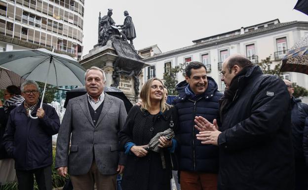 Moreno promete «devolver» a los granadinos la participación en la gestión de la Alhambra y Sierra Nevada