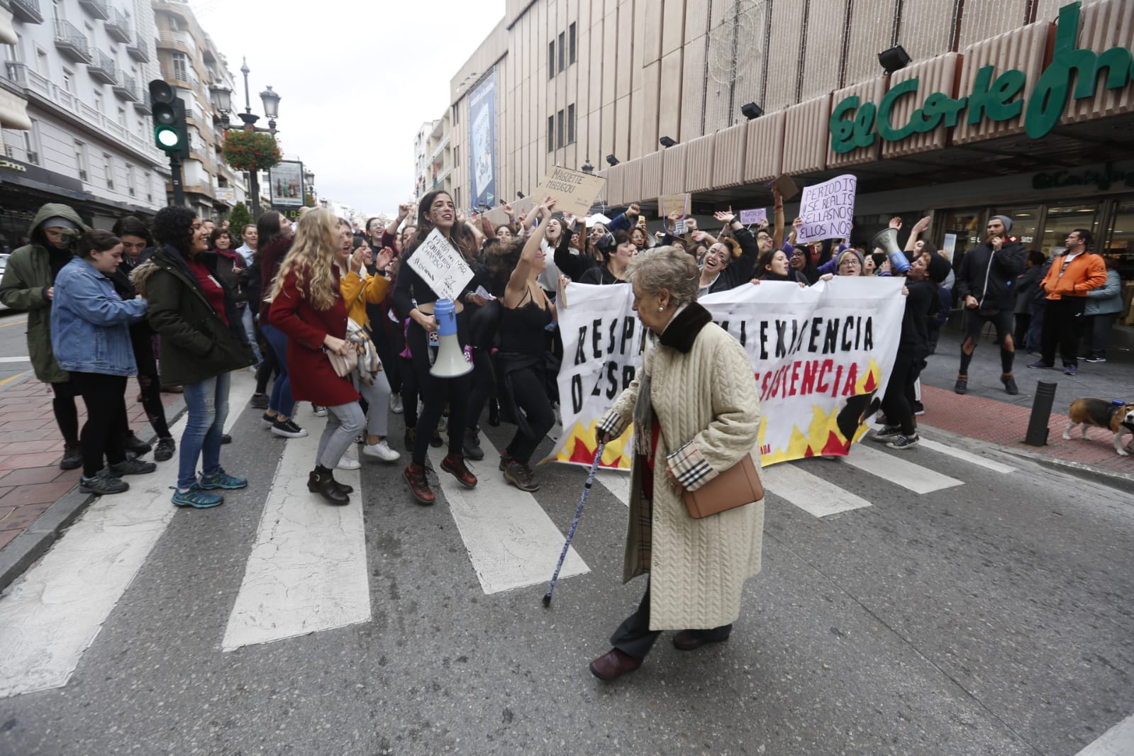 Más de 3.000 personas se manifiestan contra est lacra social