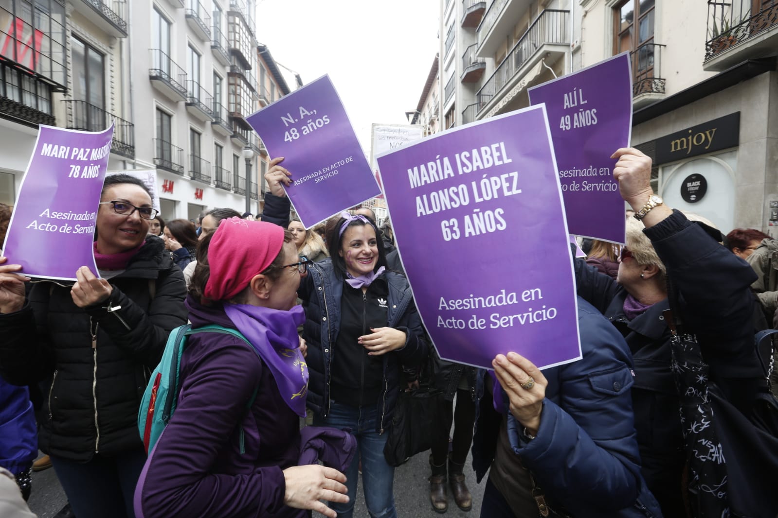Más de 3.000 personas se manifiestan contra est lacra social