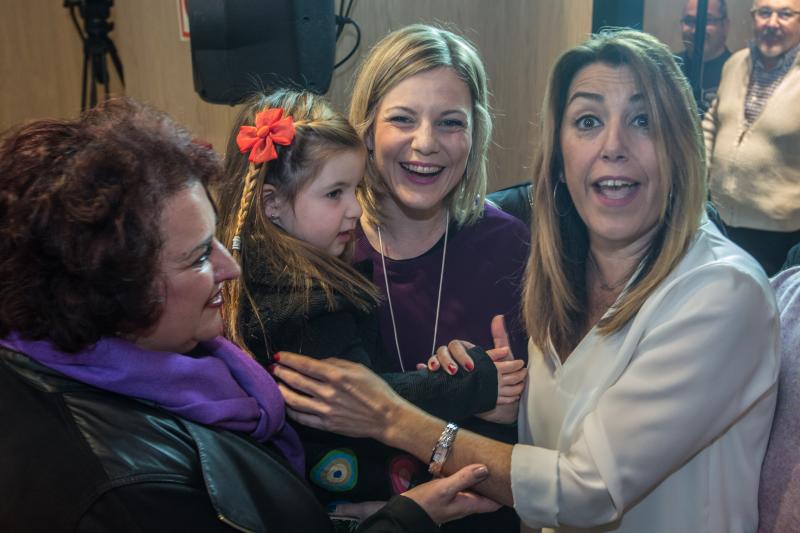 La presidenta de la Junta ha visitado Granada este 25-N en plena campaña electoral