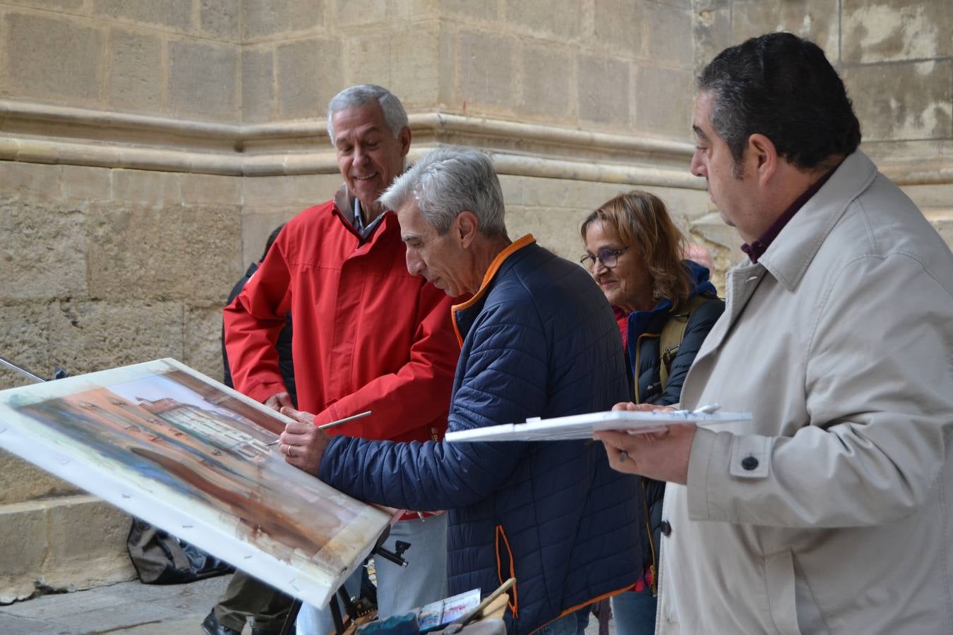 Un centenar de pintores de Andalucía Oriental celebraron el domingo, 25 de noviembre, el Día Mundial de la Acuarela, en el entorno de la Catedral de Granada