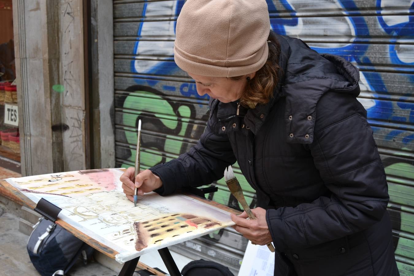 Un centenar de pintores de Andalucía Oriental celebraron el domingo, 25 de noviembre, el Día Mundial de la Acuarela, en el entorno de la Catedral de Granada