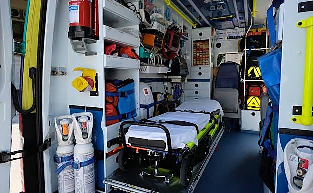 El interior de una ambulancia.