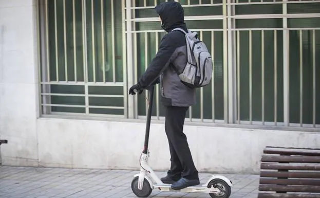 El patinete eléctrico, un vehículo fuera de la ley