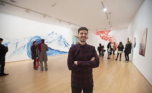 Manuel Rosa, anoche, en la inauguración de la muestra en Condes de Gabia. 