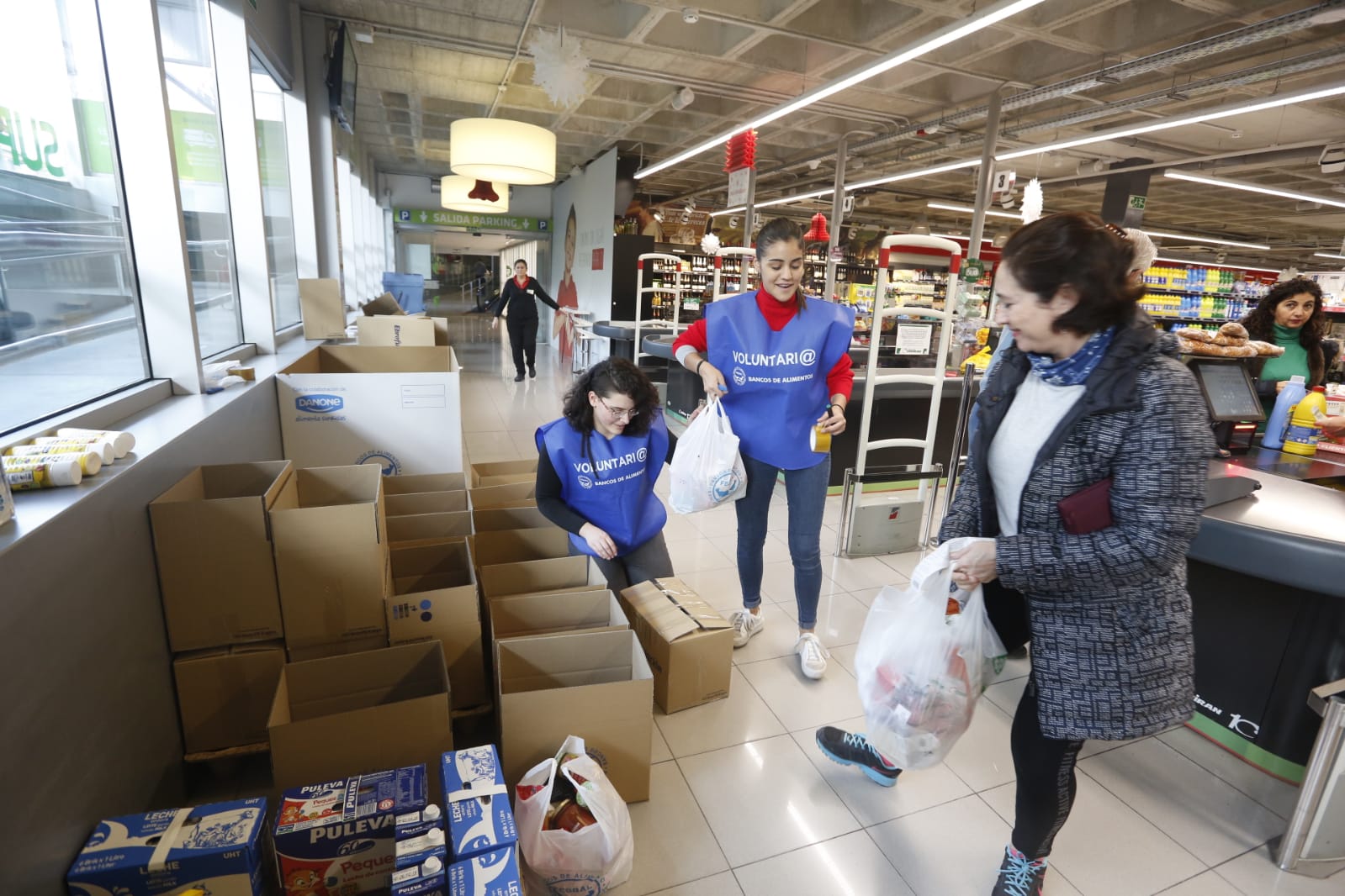 Más de 3.000 voluntarios y 450 tiendas participan en esta iniciativa del Banco de Alimentos