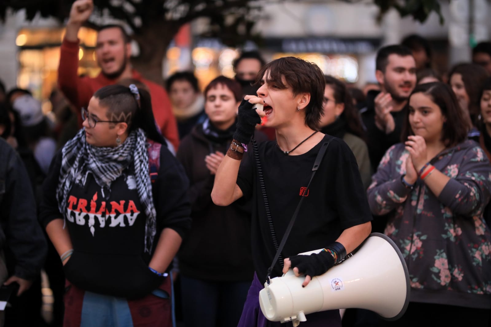 La concentración, convocada a las 18.00 horas, se desarolla con tranquilidad