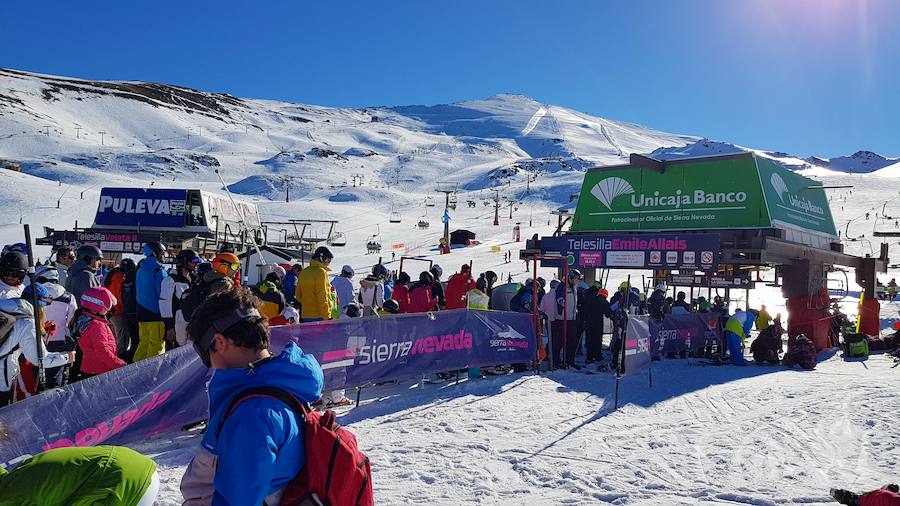 Sierra Nevada registra su mejor puente de cuatro días de diciembre con unos 40.000 esquiadores