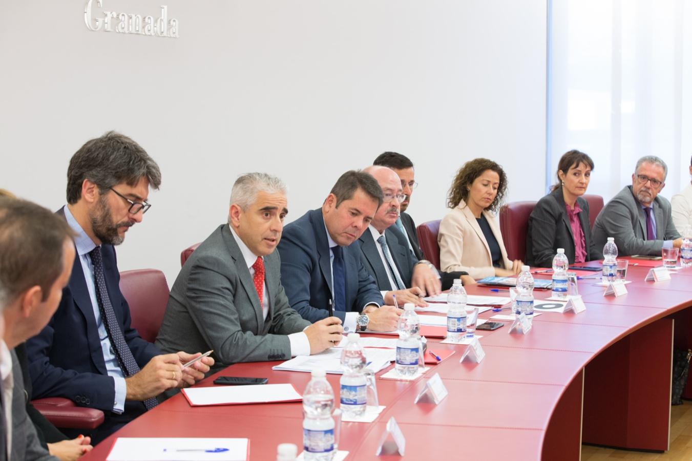 La Cámara de Comercio ha presentado este martes las conclusiones del foro de trabajo Directores Financieros Marco Emprendimiento y ha destacado que existen en la provincia «grandes empresas, especialmente en el sector de la tecnología y la biotecnología»