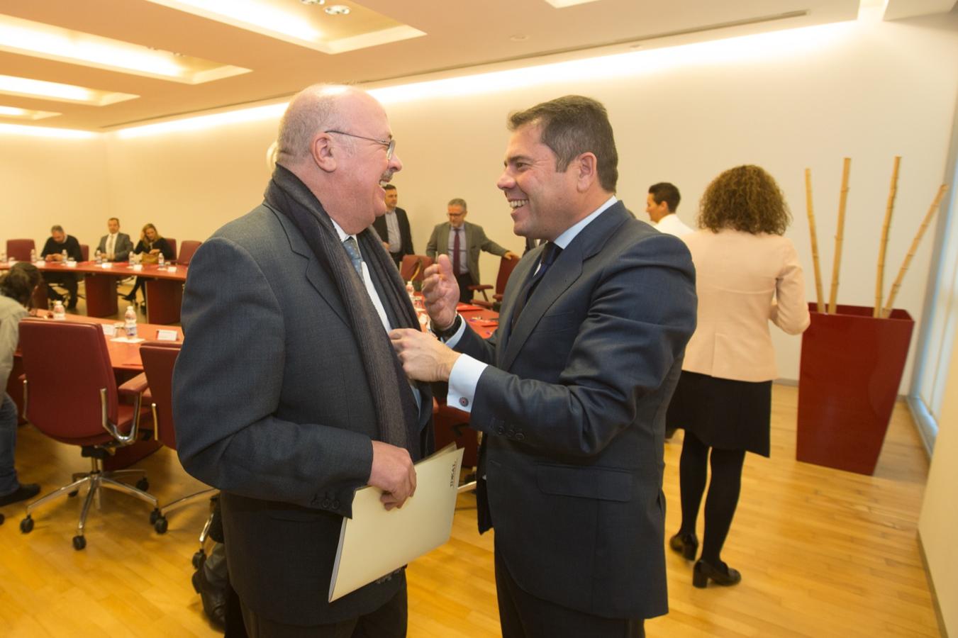 La Cámara de Comercio ha presentado este martes las conclusiones del foro de trabajo Directores Financieros Marco Emprendimiento y ha destacado que existen en la provincia «grandes empresas, especialmente en el sector de la tecnología y la biotecnología»