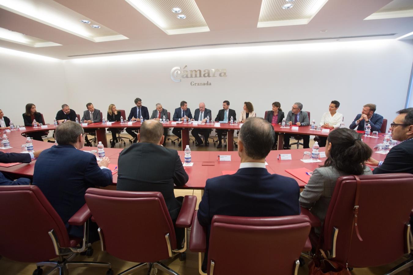 La Cámara de Comercio ha presentado este martes las conclusiones del foro de trabajo Directores Financieros Marco Emprendimiento y ha destacado que existen en la provincia «grandes empresas, especialmente en el sector de la tecnología y la biotecnología»