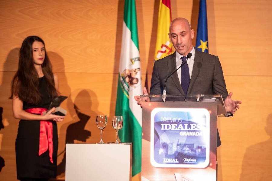 Buen ambiente durante la gala a los mejores granadinos del año 2018