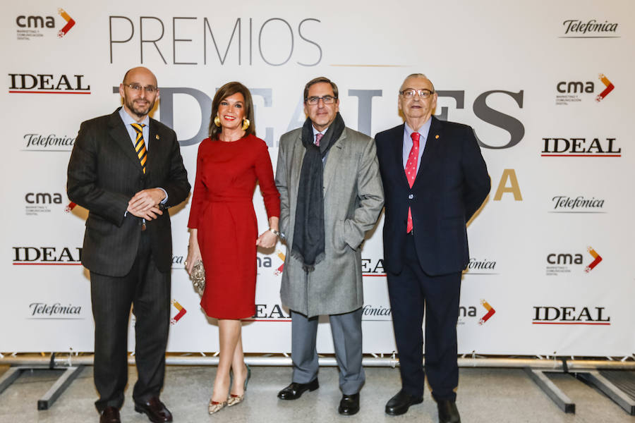 Personas de diferentes ámbitos de la sociedad granadina estuvieron en el Parque de las Ciencias para asistir al evento