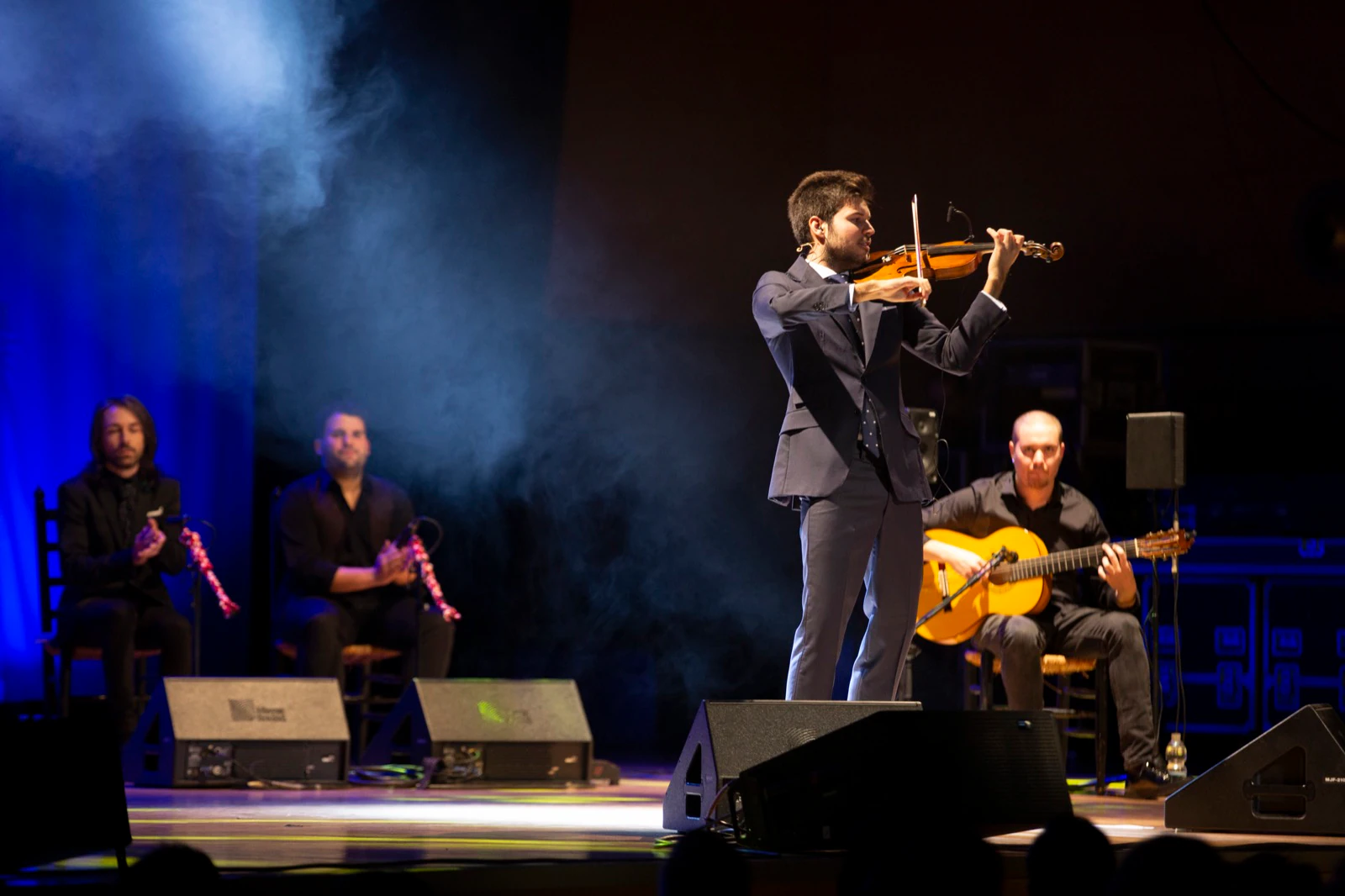 El violinista cordobés deleita a Granada con su espectáculo 'Alma del violín flamenco'