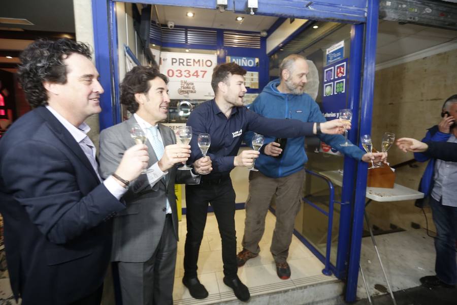 El primer premio, el tercero, uncuarto y algunos quintos, han dejado dinero en la provincia granadina