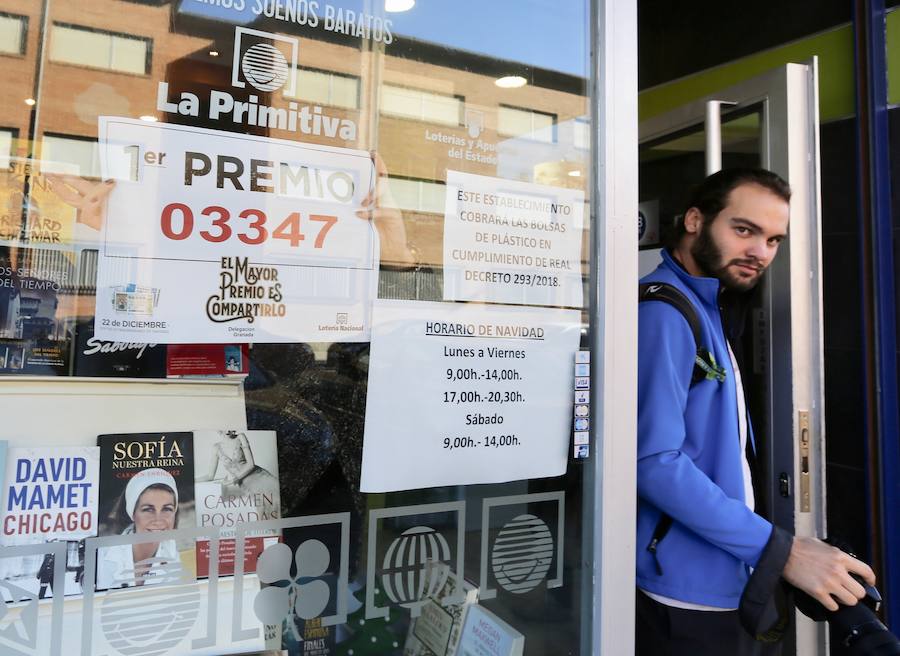 El primer premio, el tercero, uncuarto y algunos quintos, han dejado dinero en la provincia granadina