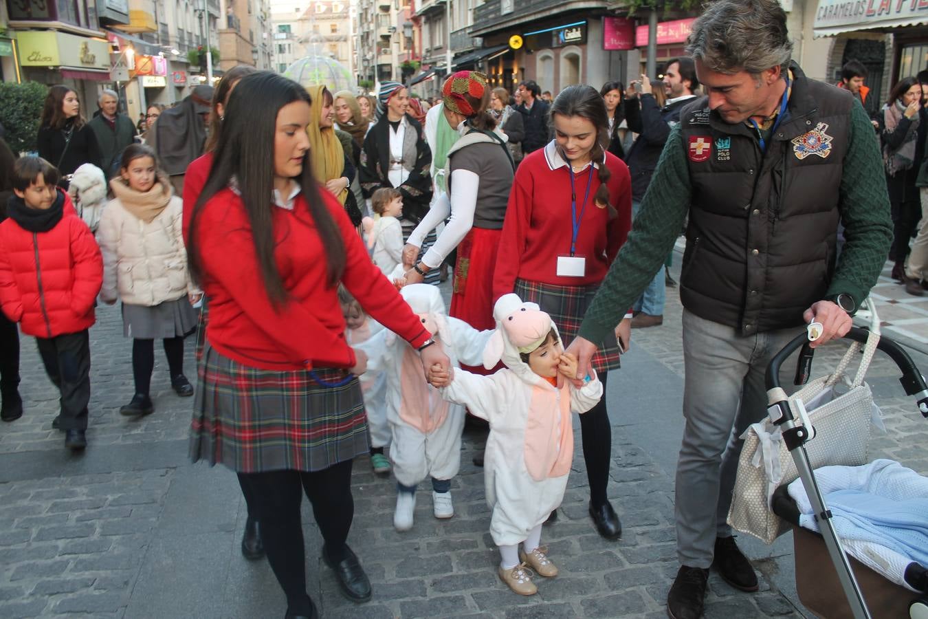 Cientos de personas participan en el Belén viviente de Jaén