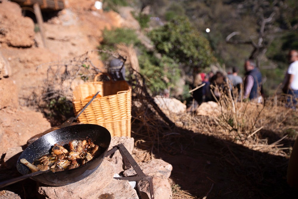 El anejo motrileño de Tablones ha vuelto a organizar su exitoso Belén Viviente, que el municipio 'utiliza' como reclamo turístico