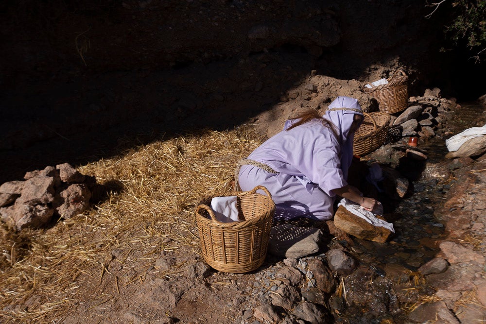 El anejo motrileño de Tablones ha vuelto a organizar su exitoso Belén Viviente, que el municipio 'utiliza' como reclamo turístico