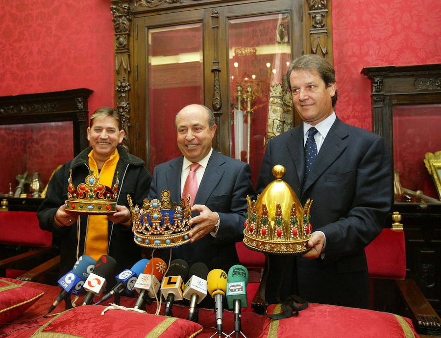 A unos días de que se cumplan 107 años de la primera cabalgata, hacemos un repaso de los granadinos ilustres que han encarnado a los Tres Reyes Magos de Oriente en Granada