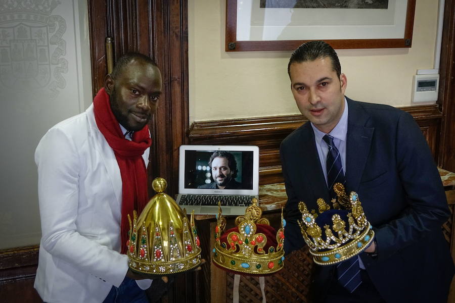 A unos días de que se cumplan 107 años de la primera cabalgata, hacemos un repaso de los granadinos ilustres que han encarnado a los Tres Reyes Magos de Oriente en Granada