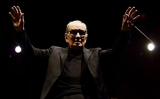 Ennio Morricone, durante un concierto en Londres en 2016.