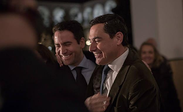 Juanma Moreno: «Hoy se abre una nueva página en la historia de Andalucía tras casi 40 años de monopolio del PSOE»