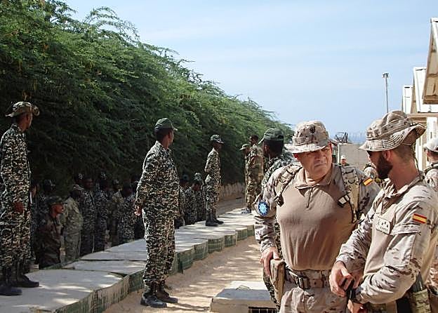 Unidades somalíes antes de iniciar la instrucción.