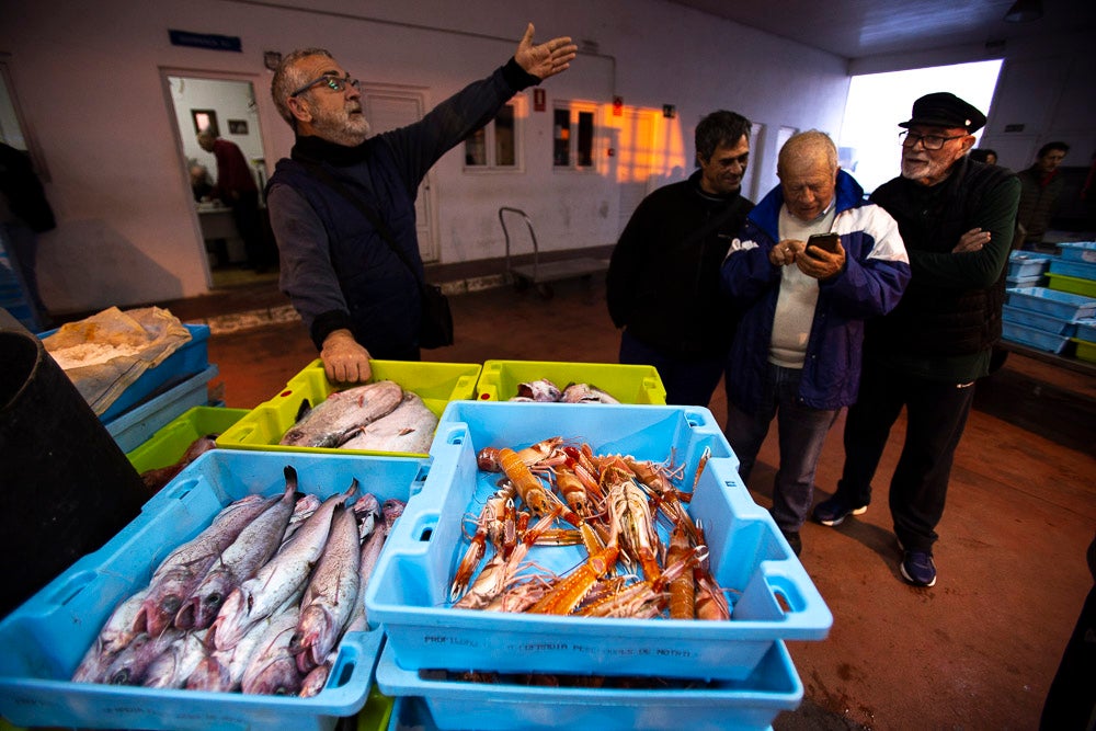 El pescado motrileño va a las pescaderías y a la hostelería, aunque los hosteleros no suelen ir a comprar directamente, sino que declinan esa tarea en los distribuidores