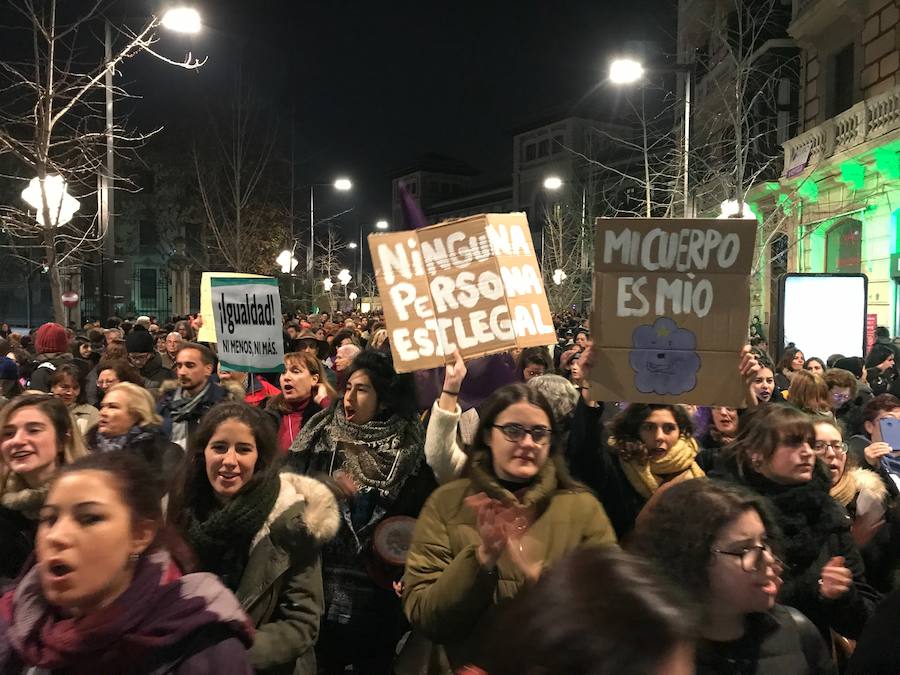 Gran Vía está cortada por la concentración, que irá en manifestación hasta plaza del Carmen