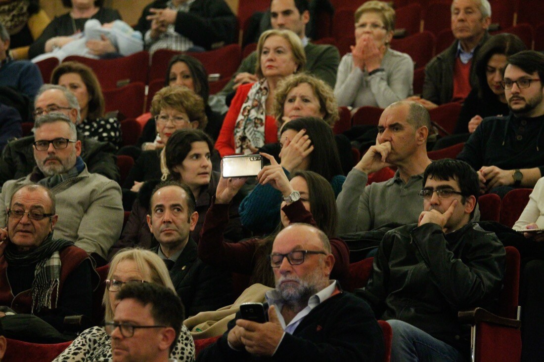 La UGR entrega los premios extraordinarios de doctorado a 36 hombres y mujeres que ahora trabajan en universidades de España y el extranjero