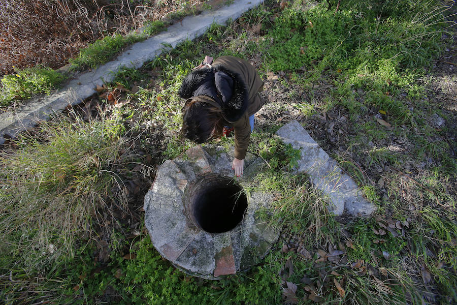 En la provincia hay contabilizados 102 expedientes con propuesta de sanción para los propietarios de pozos ilegales: 96 leves, cuatro menos graves y dos graves. Los graves conllevan sanciones que oscilan entre el medio millón de euros y el millón