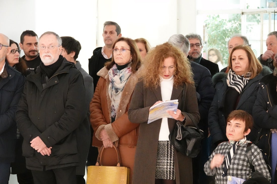 La Biblioteca de Andalucía acoge la exposición 'Palabras más allá del liezo', en la que tres pintores interpretan los textos de trece poetas andaluces de reconocido prestigio