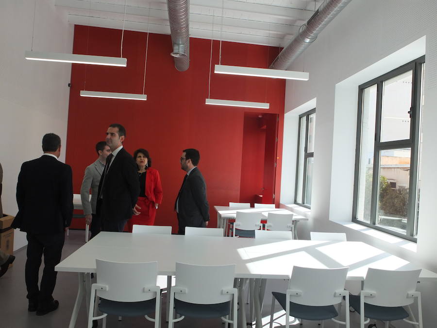 Aún no hay fechas para la apertura del resto de espacios de una dotación que prevé rejuvenecer la vida del centro al mismo tiempo que ofrece cultura