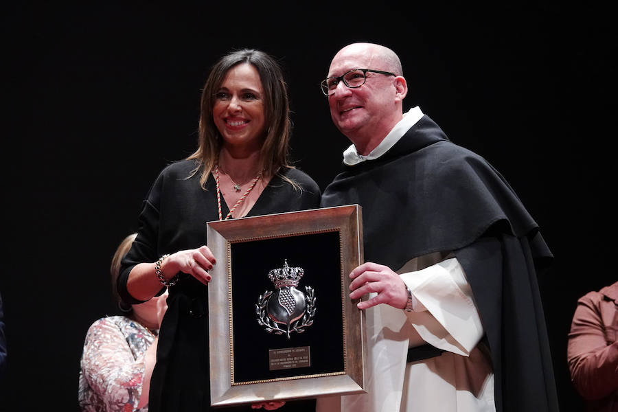 Fotos: El Ayuntamiento de Granada entrega sus honores y distinciones con la educación, la ciencia y la cultura como protagonistas