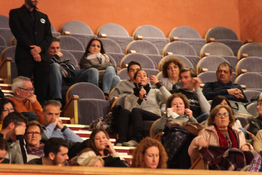 Emilio Calatayud ofreció ayer una conferencia en el Auditorio organizada por la Escuela de Padres de IDEAL