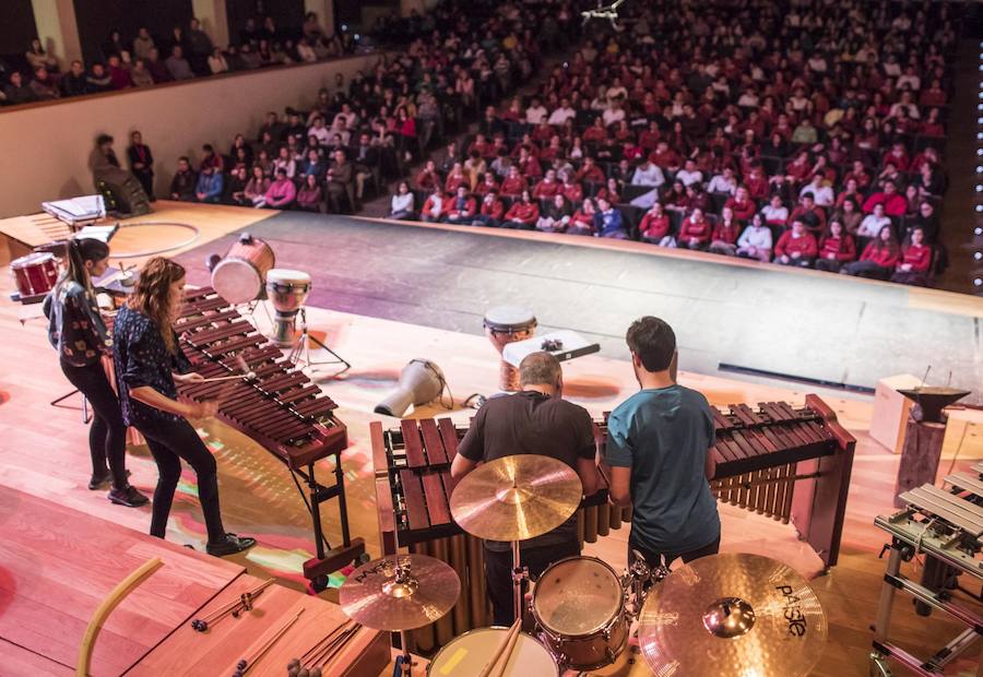 En la jornada del jueves, colegios de Granada y Almería se acercaron a disfrutar del progama 'Ritmos