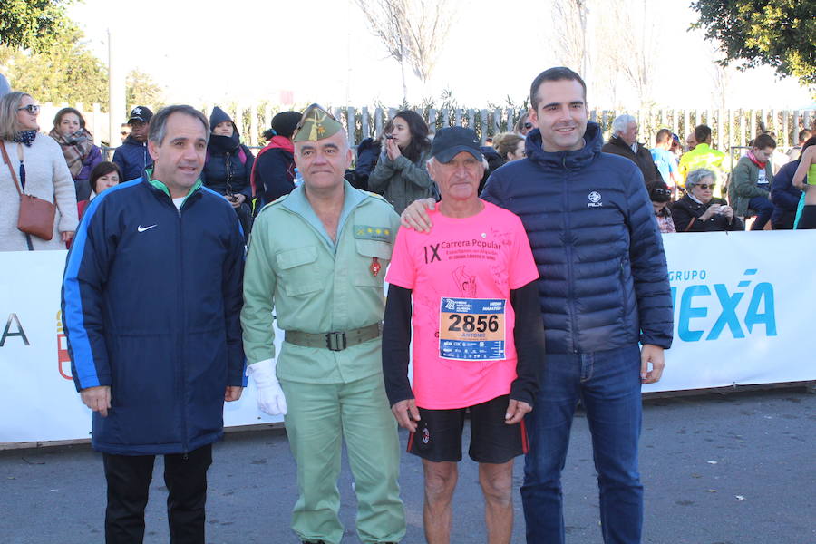 Alrededor de 4.700 corredores han tomado la salida en una mañana muy fría