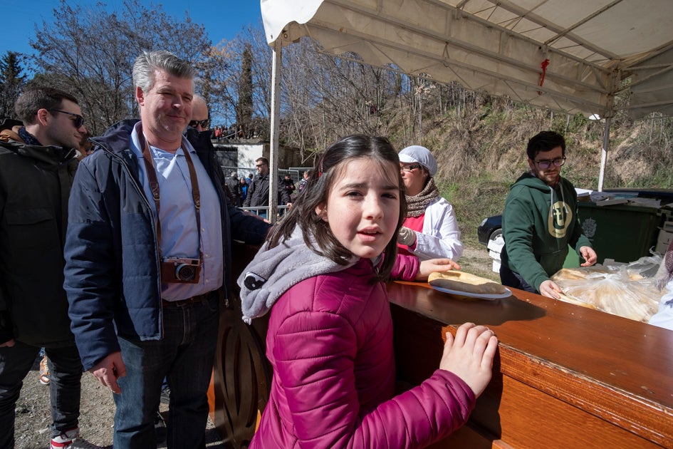 La celebración del patrón de Granada ha estado este año marcada por las alertas de nieve y frío de la Aemet