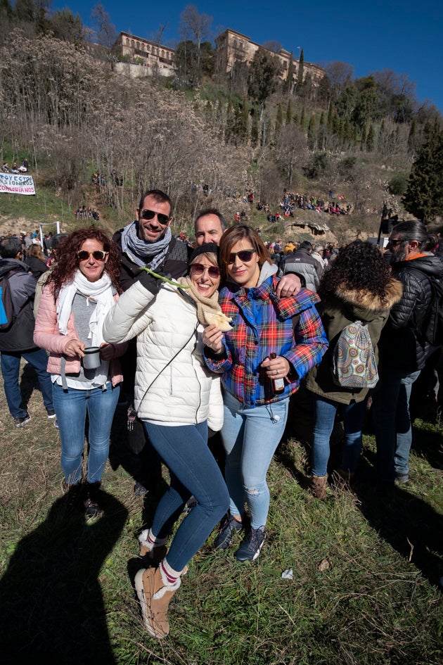 La celebración del patrón de Granada ha estado este año marcada por las alertas de nieve y frío de la Aemet