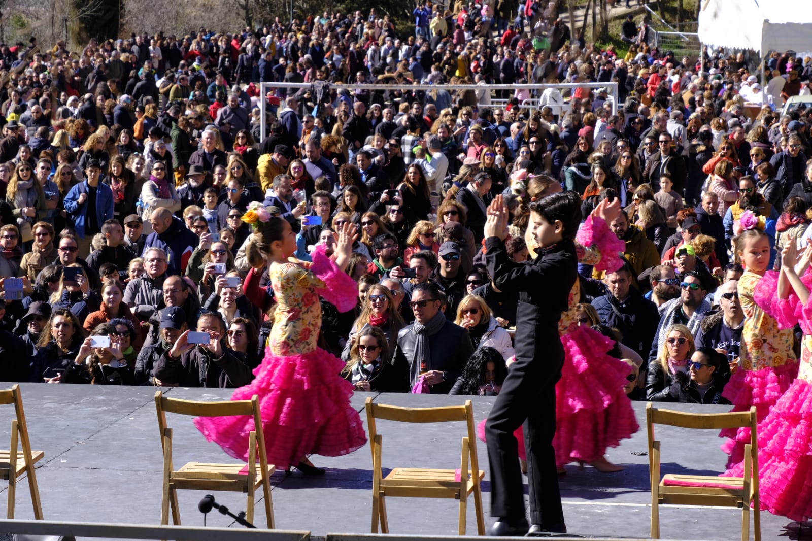 La celebración del patrón de Granada ha estado este año marcada por las alertas de nieve y frío de la Aemet