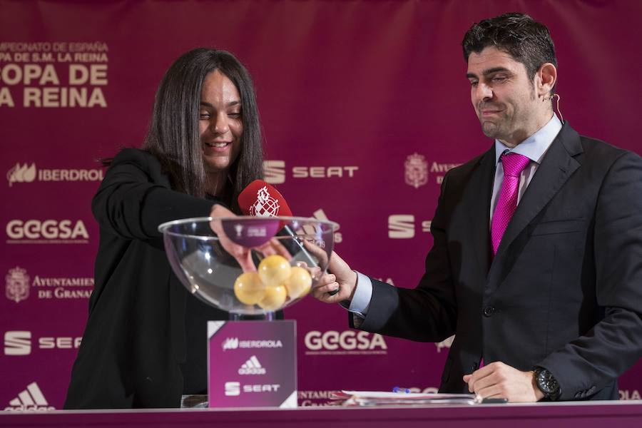 La final del torneo se jugará en el estadio de Los Cármenes de Granada el 11 de mayo y al trofeo aspiran Atlético de Madrid, Real Sociedad, Sevilla y Barcelona.