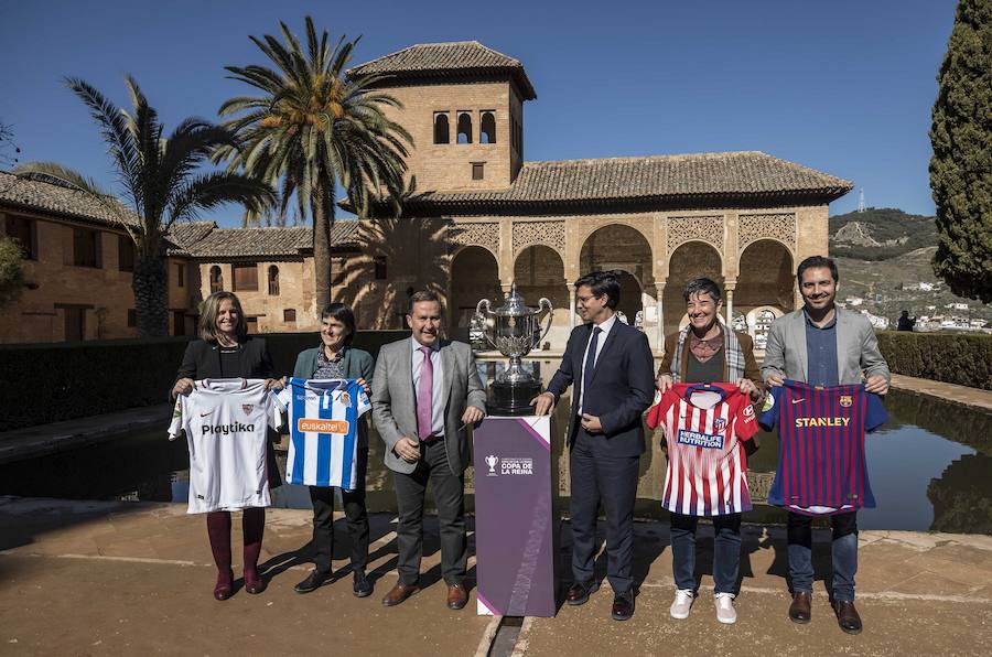 La final del torneo se jugará en el estadio de Los Cármenes de Granada el 11 de mayo y al trofeo aspiran Atlético de Madrid, Real Sociedad, Sevilla y Barcelona.