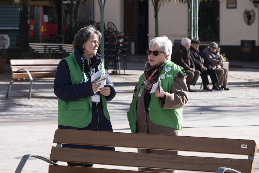 Un estudio de la Asociación Española Contra el Cáncer alerta de la precaria situación de estos trabajadores y de los desempleados