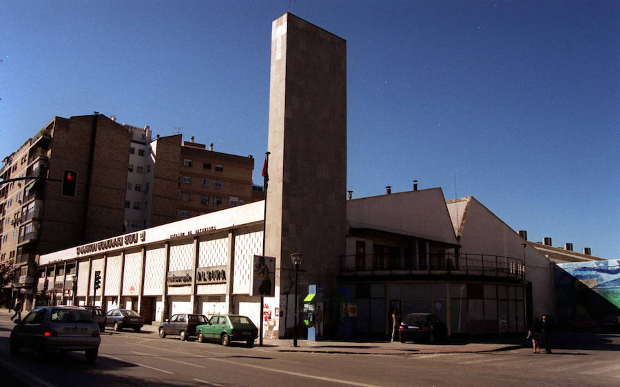 El edificio en 2001