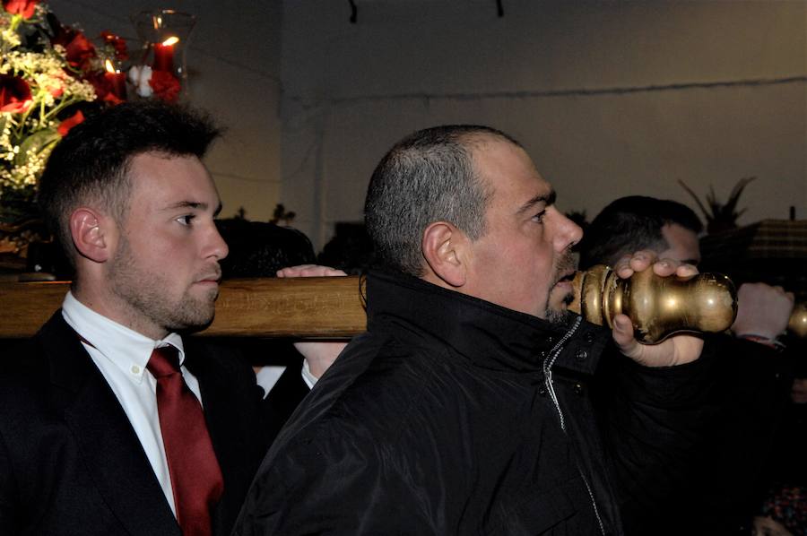 Cada vecino de este precioso pueblo del Valle de Lecrín guarda un lazo rojo bendecido y pasado por la imagen de San Blas para y en caso de enfermedad curar los males de garganta