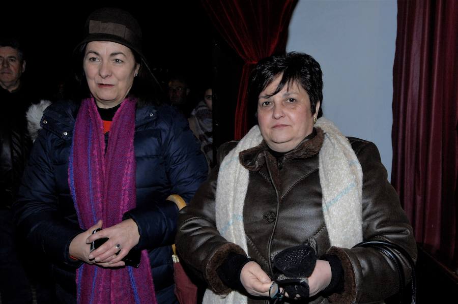 Cada vecino de este precioso pueblo del Valle de Lecrín guarda un lazo rojo bendecido y pasado por la imagen de San Blas para y en caso de enfermedad curar los males de garganta