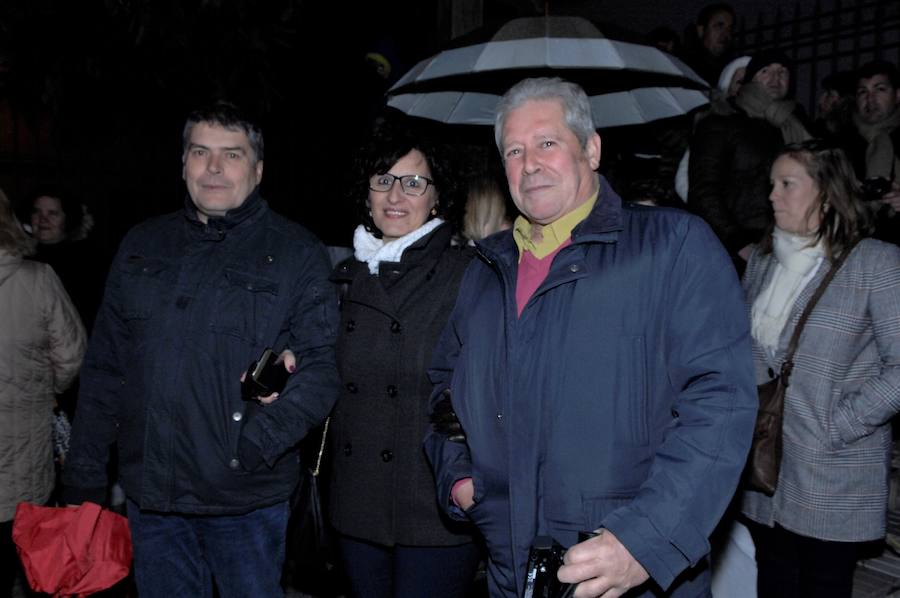 Cada vecino de este precioso pueblo del Valle de Lecrín guarda un lazo rojo bendecido y pasado por la imagen de San Blas para y en caso de enfermedad curar los males de garganta