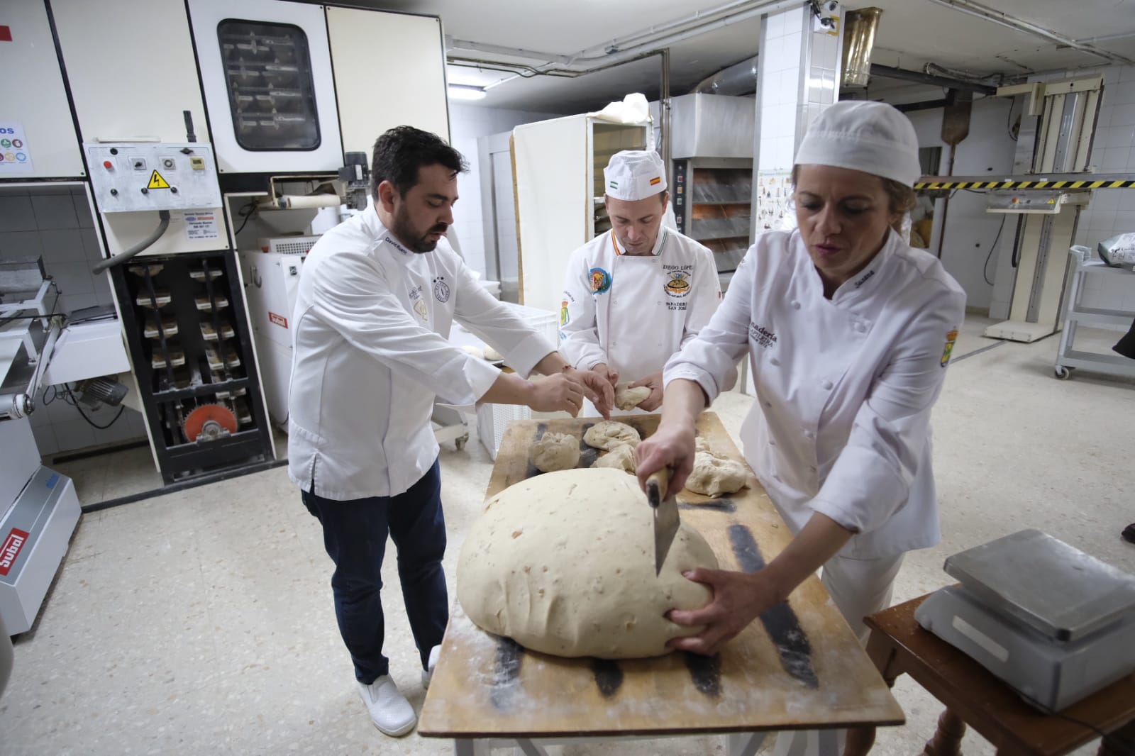 Este fin de semana se están celebrando en el municipio alpujarreño de Capileira las 'I Jornadas de pan artesano'